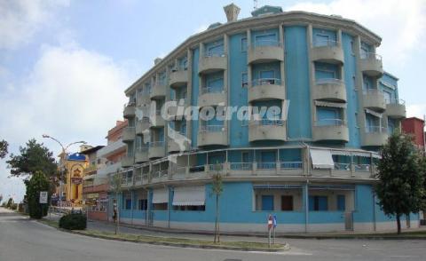 Bolognese apartmanház-Caorle kelet