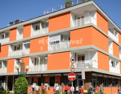 Viale Aurora apartmanházak - Bibione Spiaggia