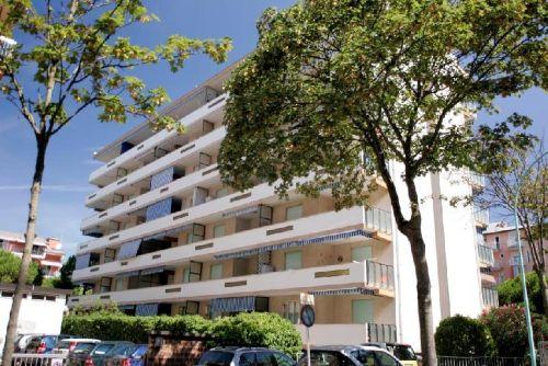 Suisse palace apartmanház - Lido di Jesolo nyugat