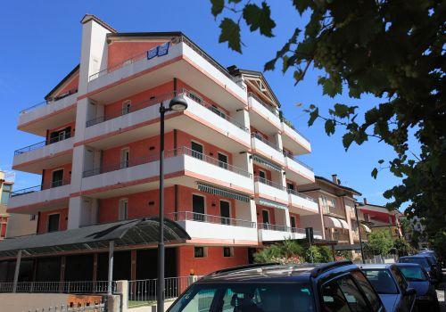 Maestrale apartmanház - Caorle nyugat